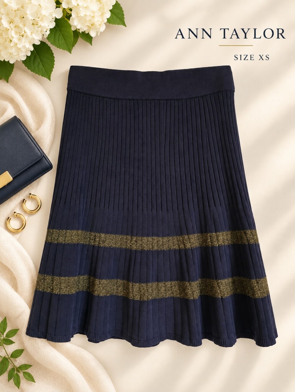 EUC Ann Taylor Navy Blue Ribbed A-line Skirt with Metallic Gold Stripes, XS